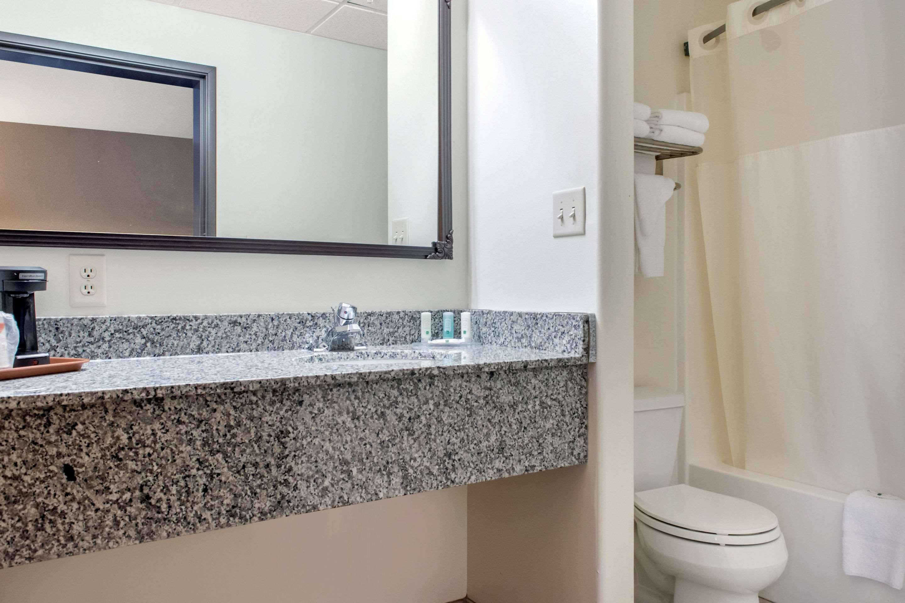 Quality Inn Έλενα Εξωτερικό φωτογραφία