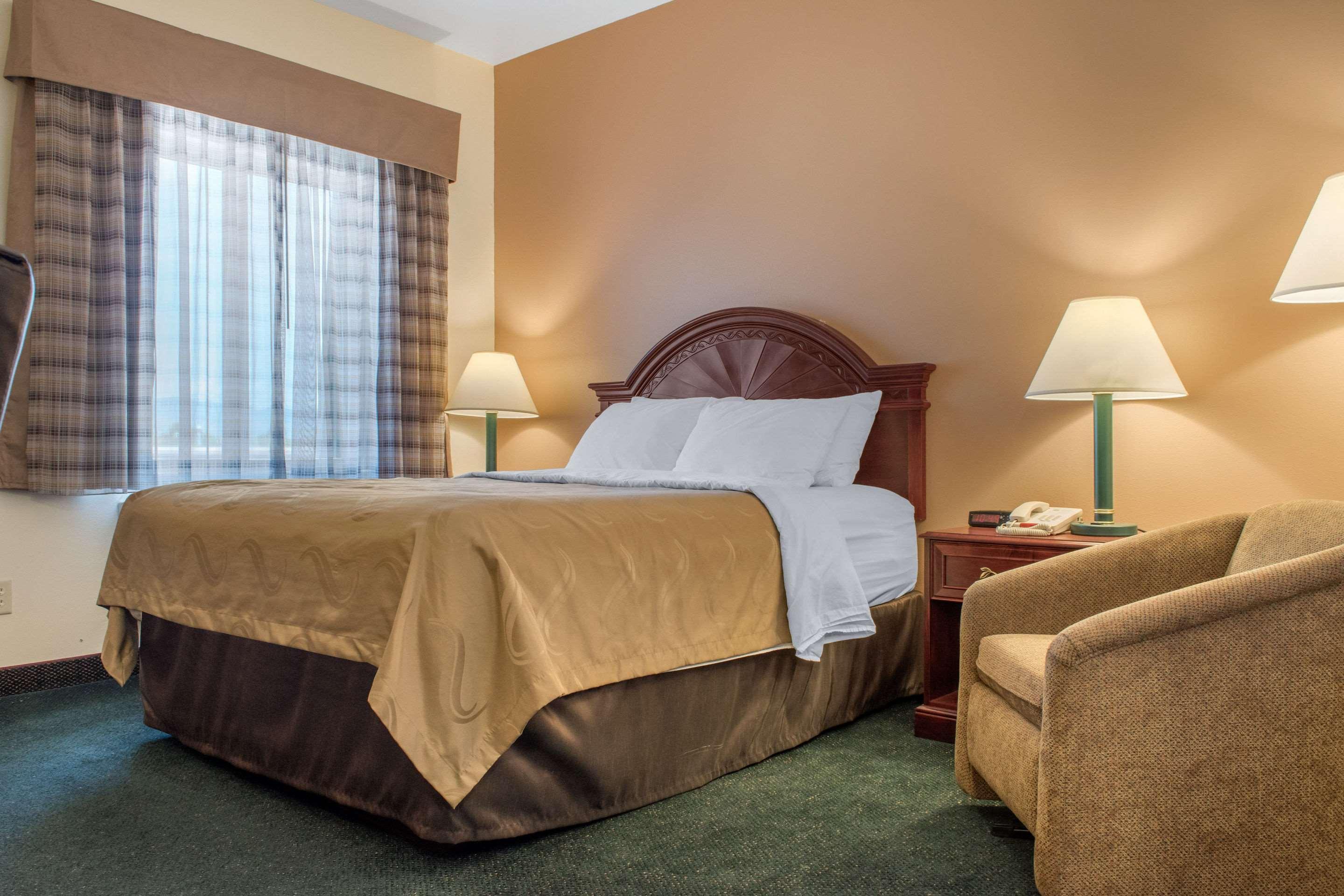Quality Inn Έλενα Εξωτερικό φωτογραφία