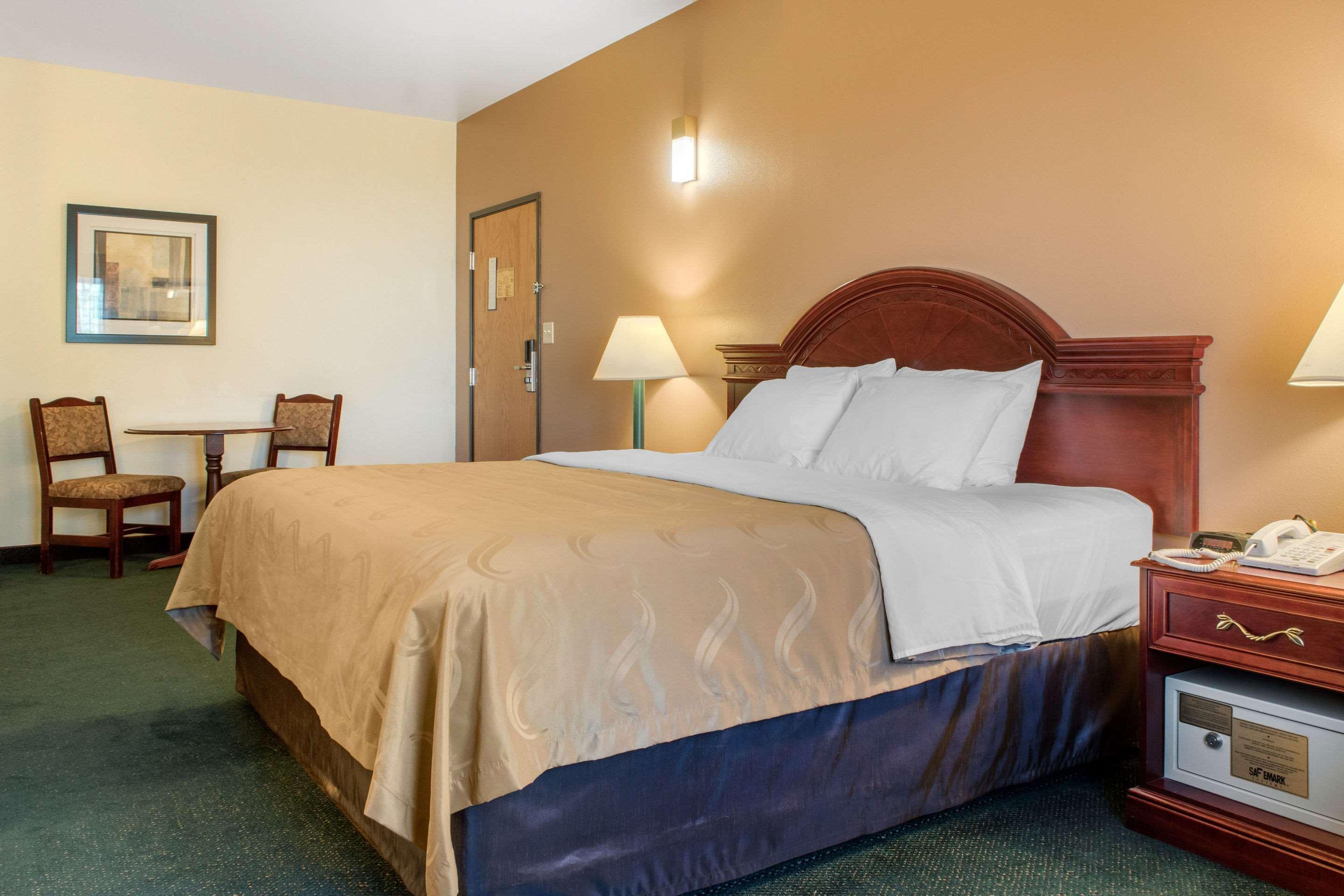Quality Inn Έλενα Εξωτερικό φωτογραφία